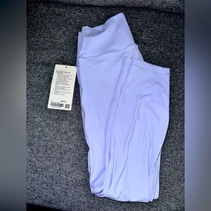 NWT Lululemon Wunder Under HR Tight 25” (Size 8)
